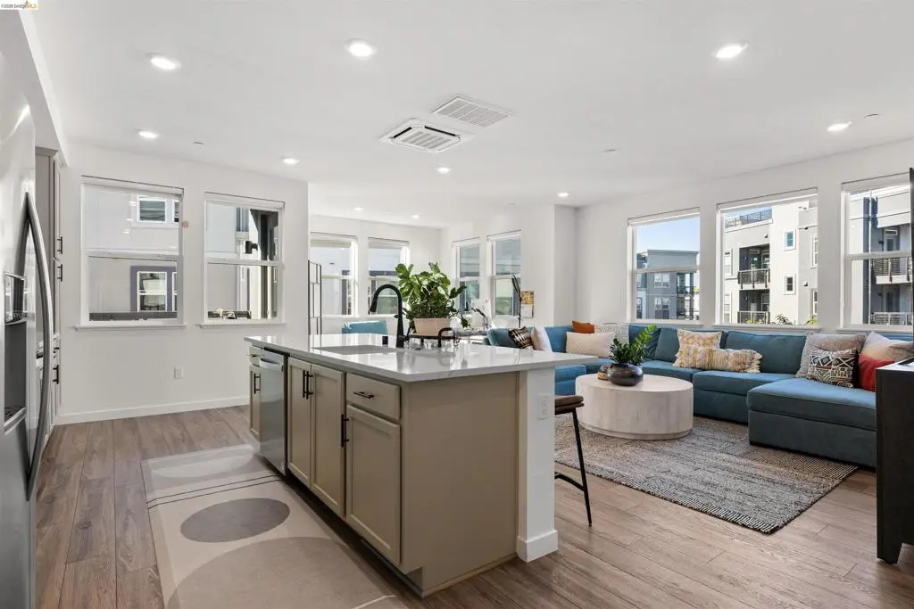 Condominium for sale at 2836 Tradewind Dr, Alameda, CA featuring 2 beds and 2 baths