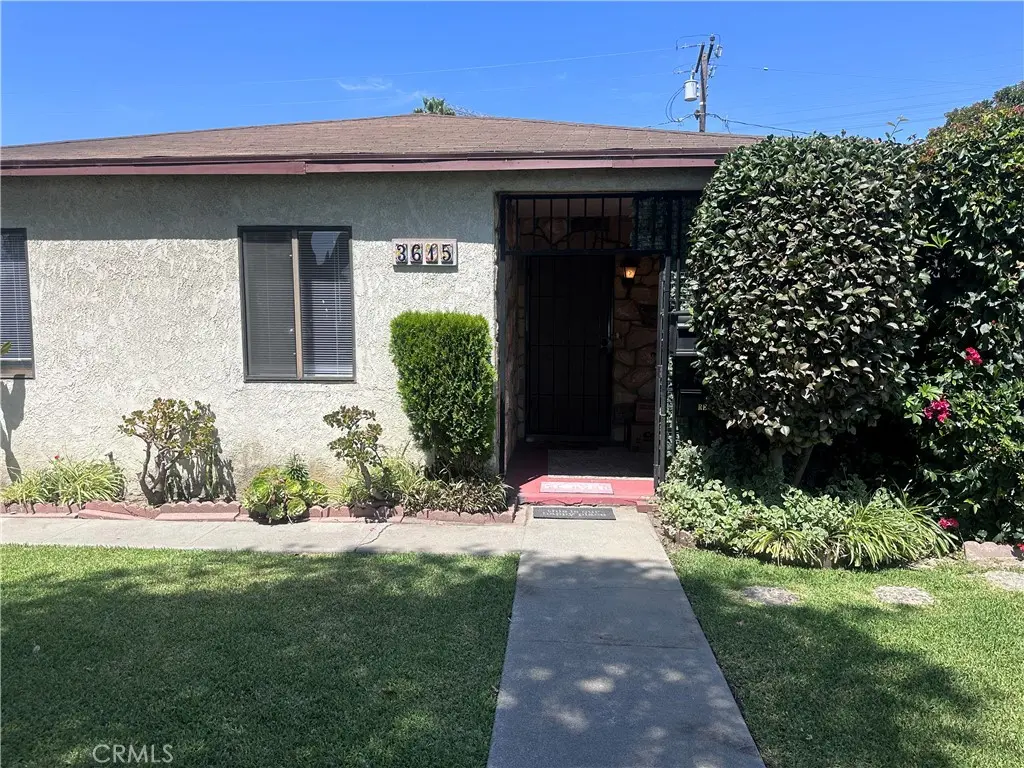 Single Family Residence for rent at 3615 Caspian, Long Beach, CA featuring 3 beds and 1 bath