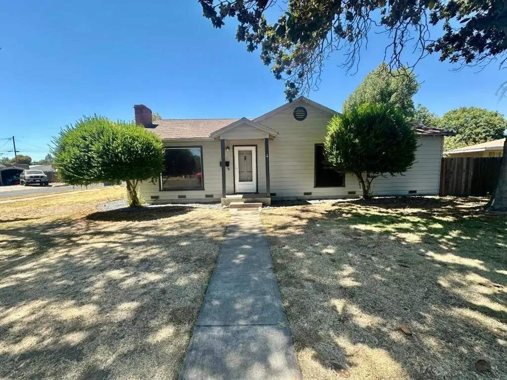 Single Family Residence for sale at 820 Monterey Avenue, Chowchilla, CA featuring 2 beds and 1 bath