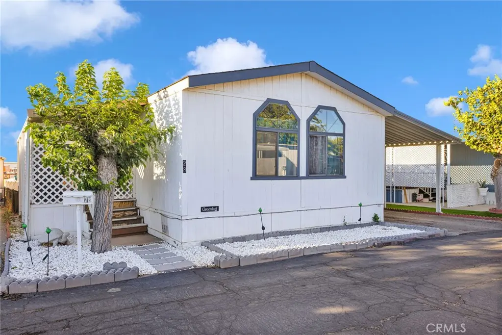 23456 Ottawa 28, Apple Valley, CA — listing photo 1