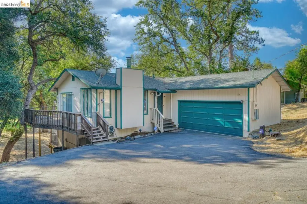 19215 Ferretti Rd., Groveland, CA — listing photo 1