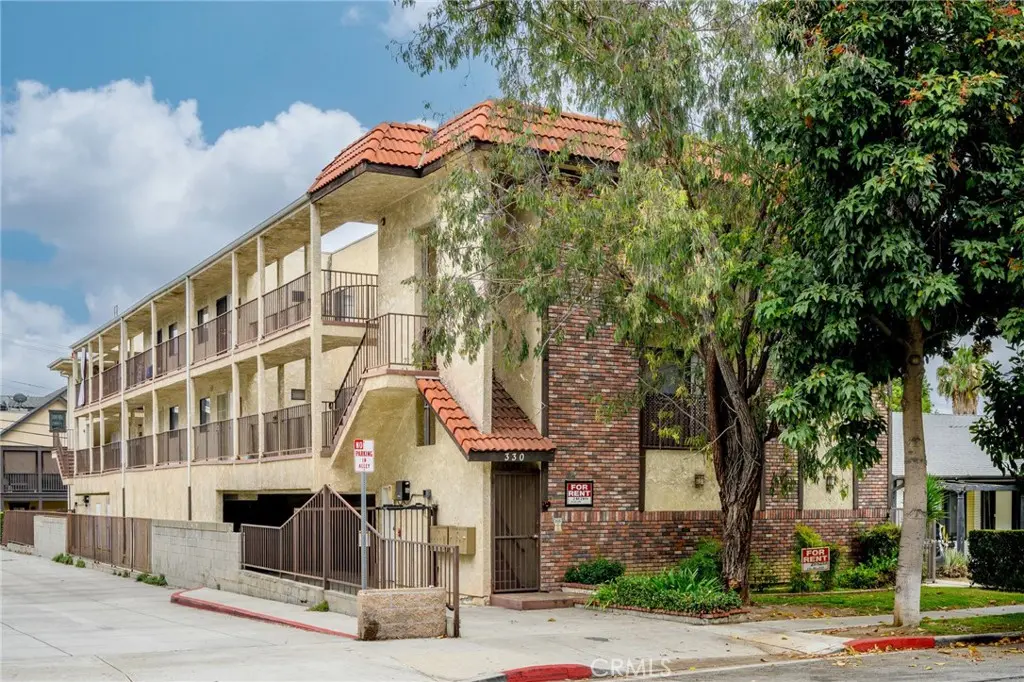 Residential Lease for rent at 330 Pioneer Drive, Glendale, Los Angeles County, CA featuring 2 beds and 2 baths
