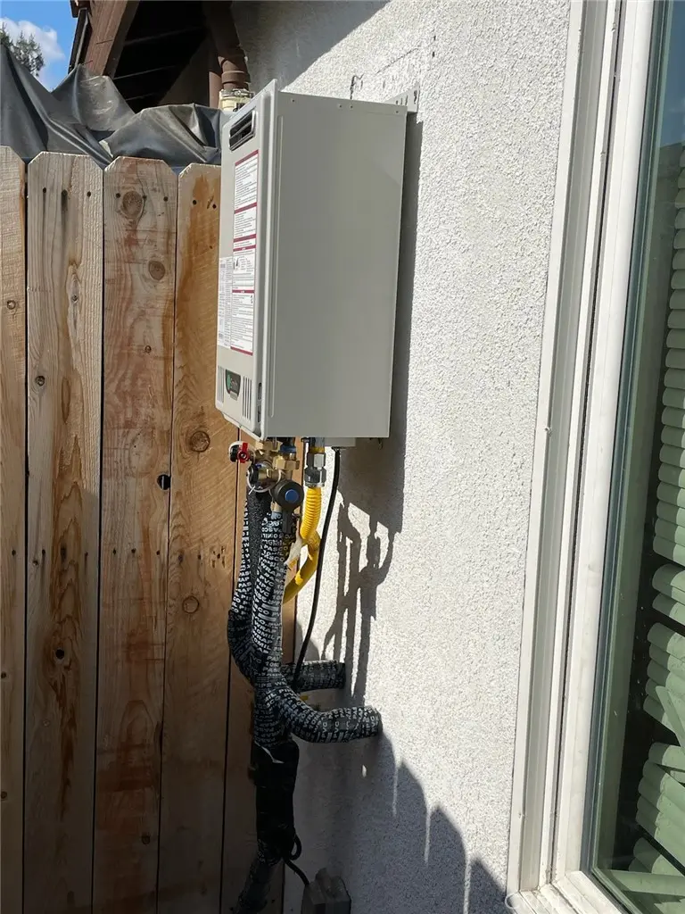 Duplex for sale at 1001 El Tejon, Bakersfield, CA