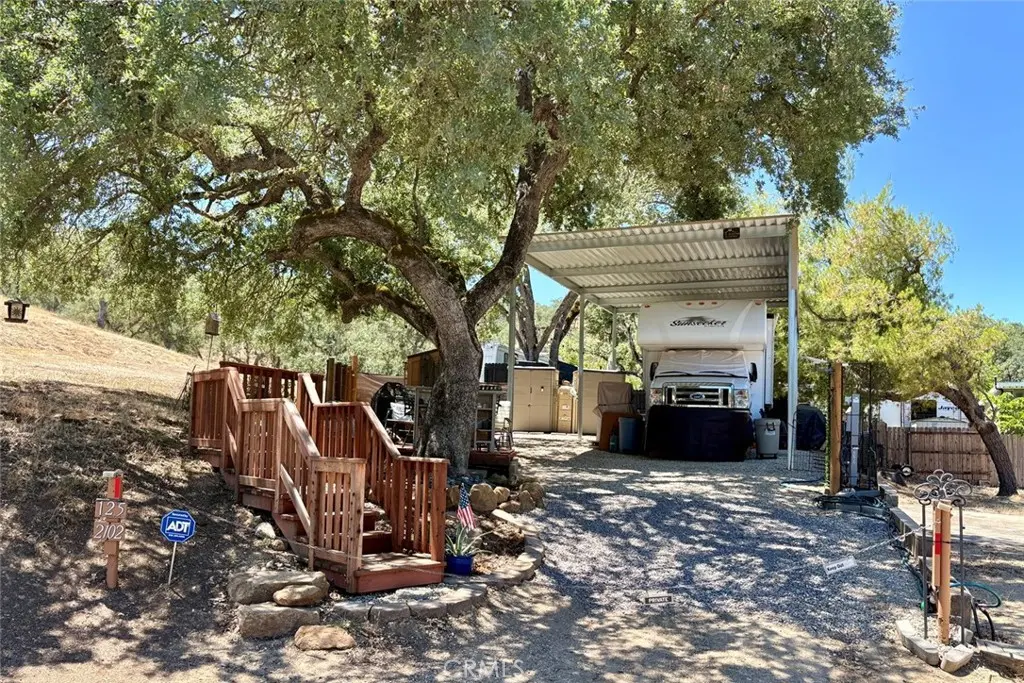 2102 Clamath Court, Paso Robles, CA — listing photo 1