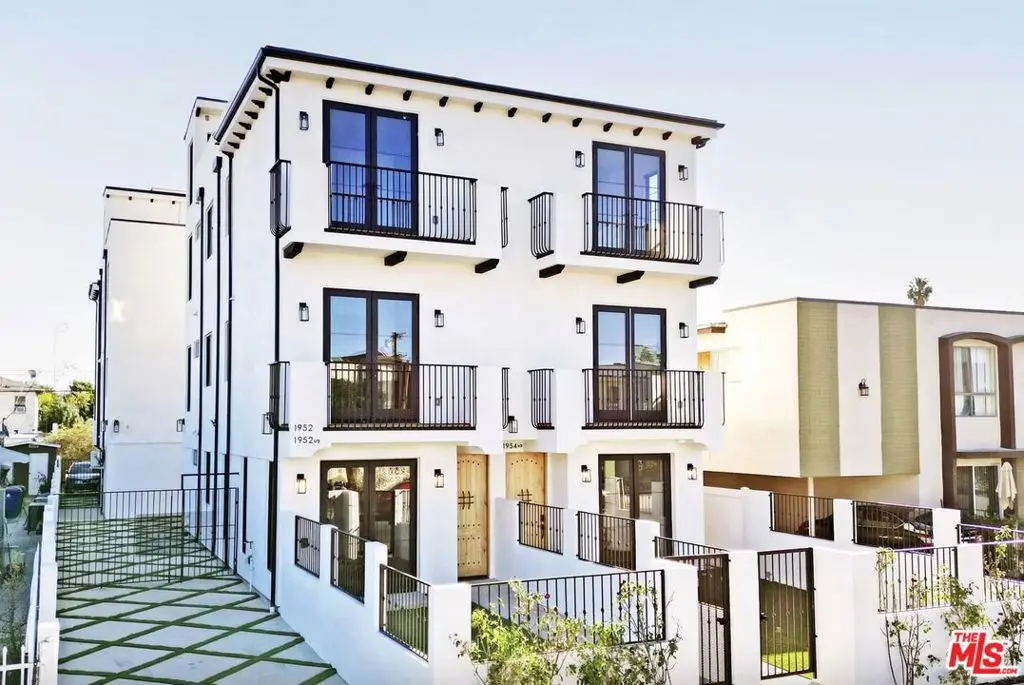 Condominium for rent at 1952 S Garth Avenue 1/2, Los Angeles, CA featuring 5 beds and 4 baths