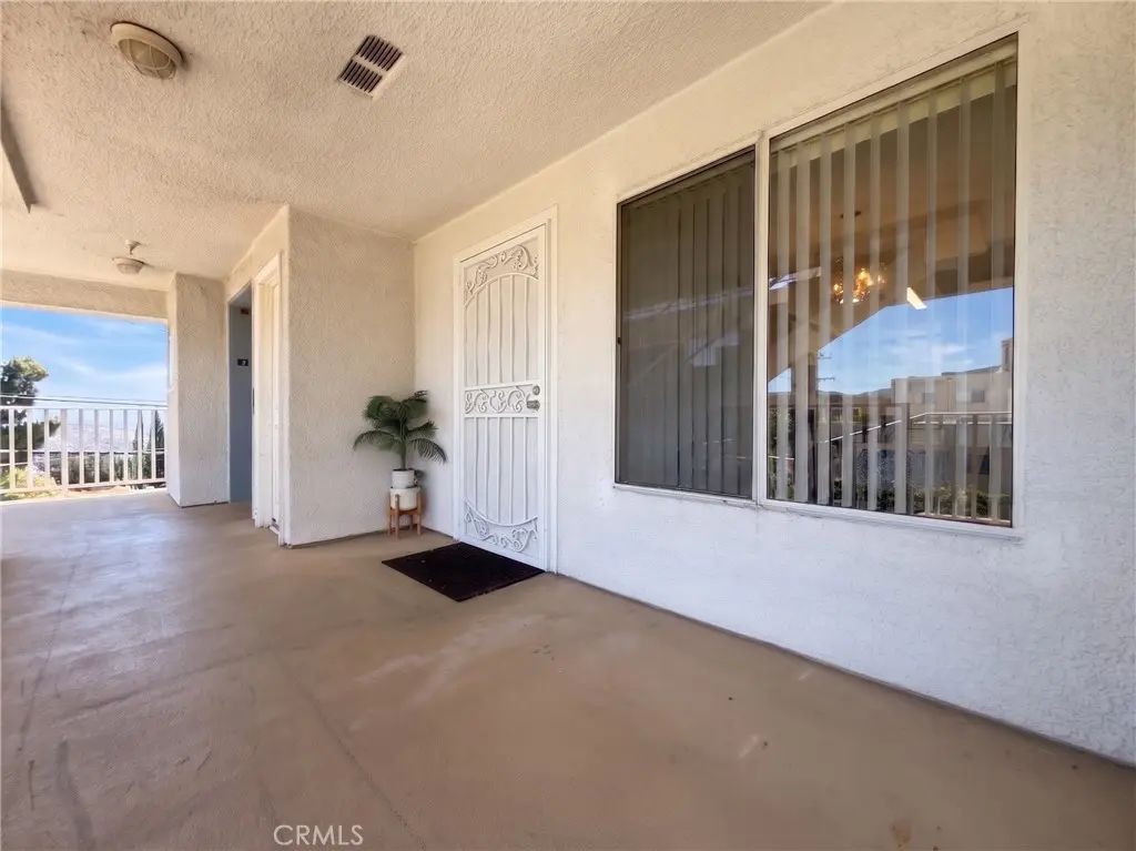 10282 Tujunga Canyon Boulevard 201, Tujunga, CA — listing photo 1