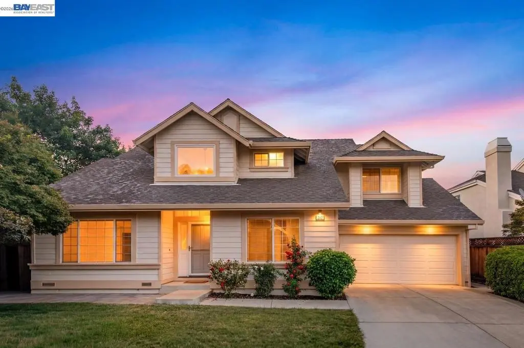 Single Family Residence for sale at 282 Del Valle Ct, Pleasanton, CA featuring 4 beds and 3 baths