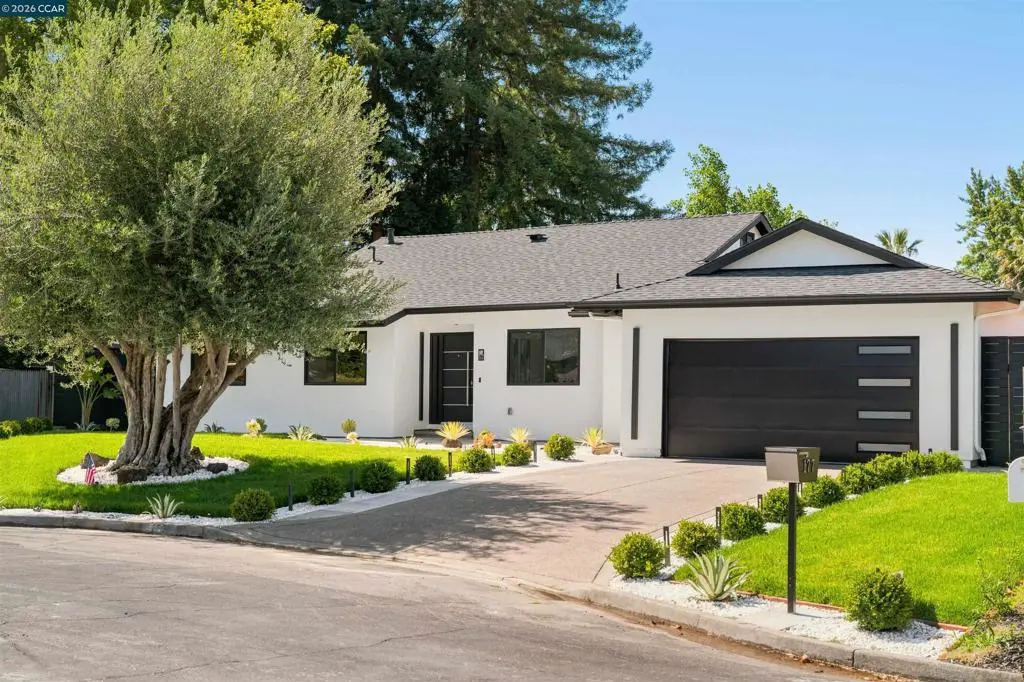 Single Family Residence for sale at 177 Saint Helena Ct, Danville, CA featuring 4 beds and 4 baths