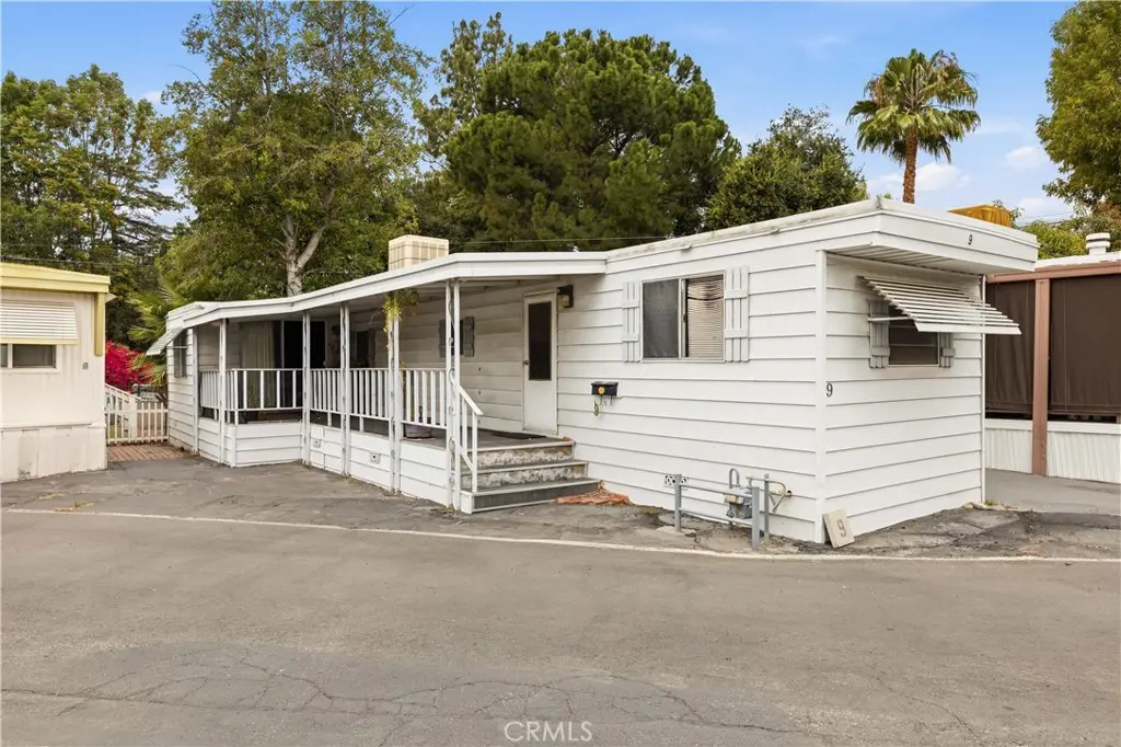 10711 Sherman Grove Avenue 9, Sunland, CA — listing photo 1