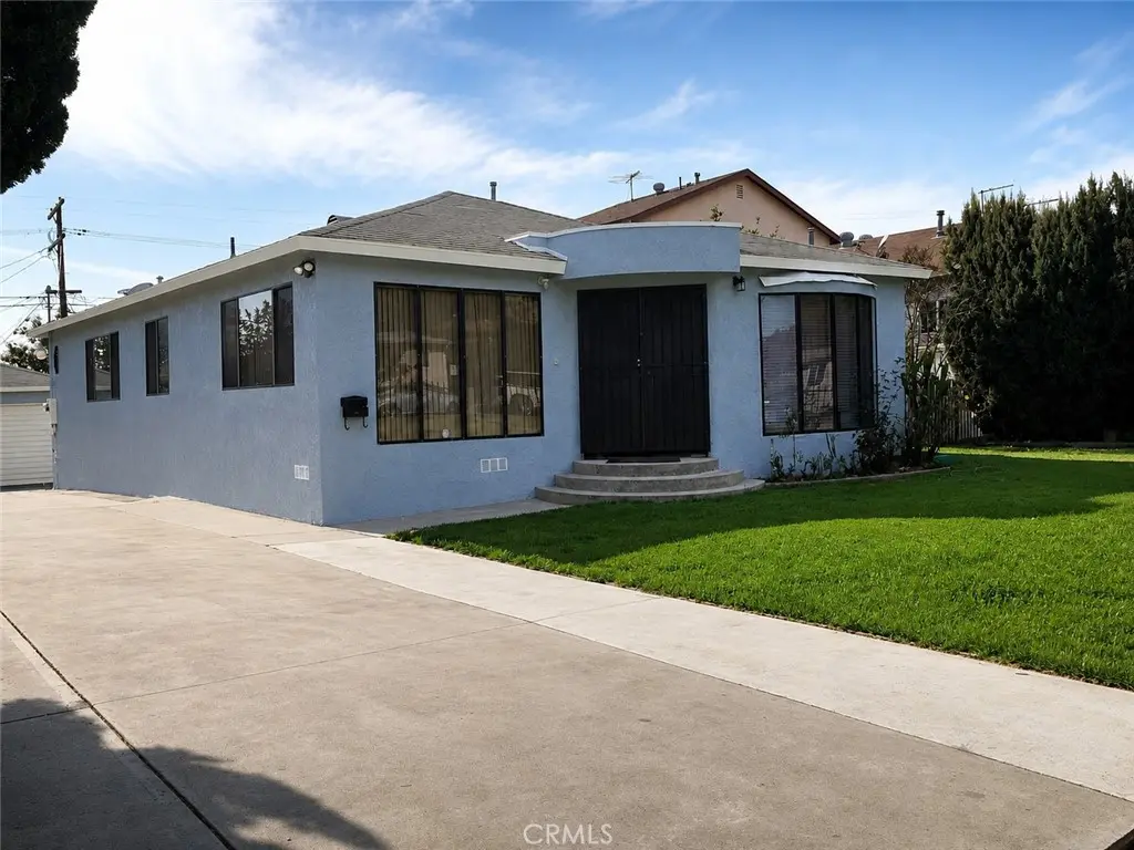 Residential Lease for rent at 4206 Hatfield, Los Angeles, Los Angeles County, CA featuring 4 beds and 2 baths