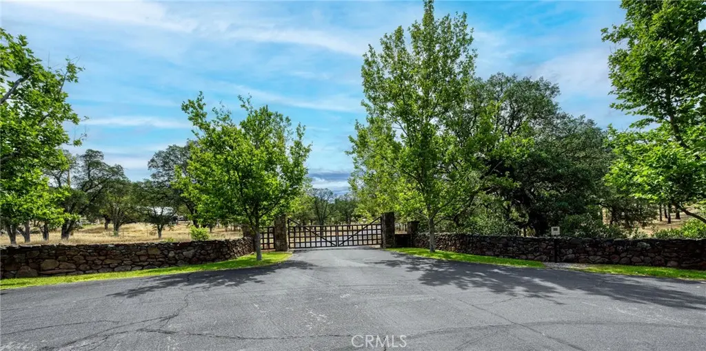 21187 Buckeye Court, Middletown, CA — listing photo 1
