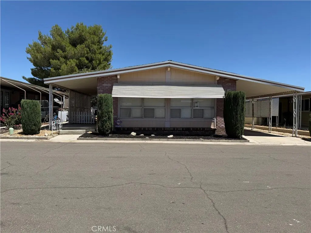 20683 Waalew Road 161, Apple Valley, CA — listing photo 1