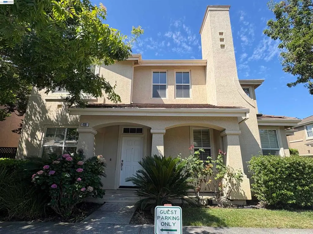 Single Family Residence for sale at 439 Kent Dr., Mountain View, CA featuring 3 beds and 3 baths