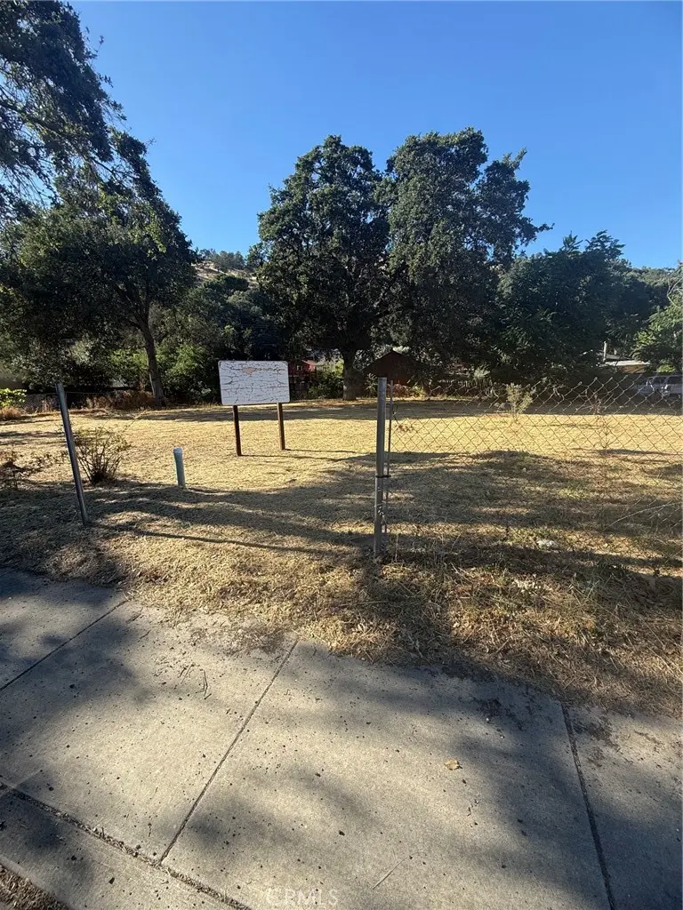 12484 The Plaza, Clearlake Oaks, CA — listing photo 1