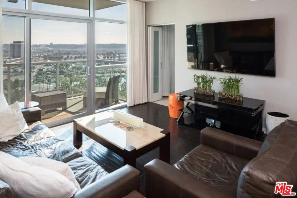 13700 MARINA POINTE Drive 1725, Marina Del Rey, CA — listing photo 1