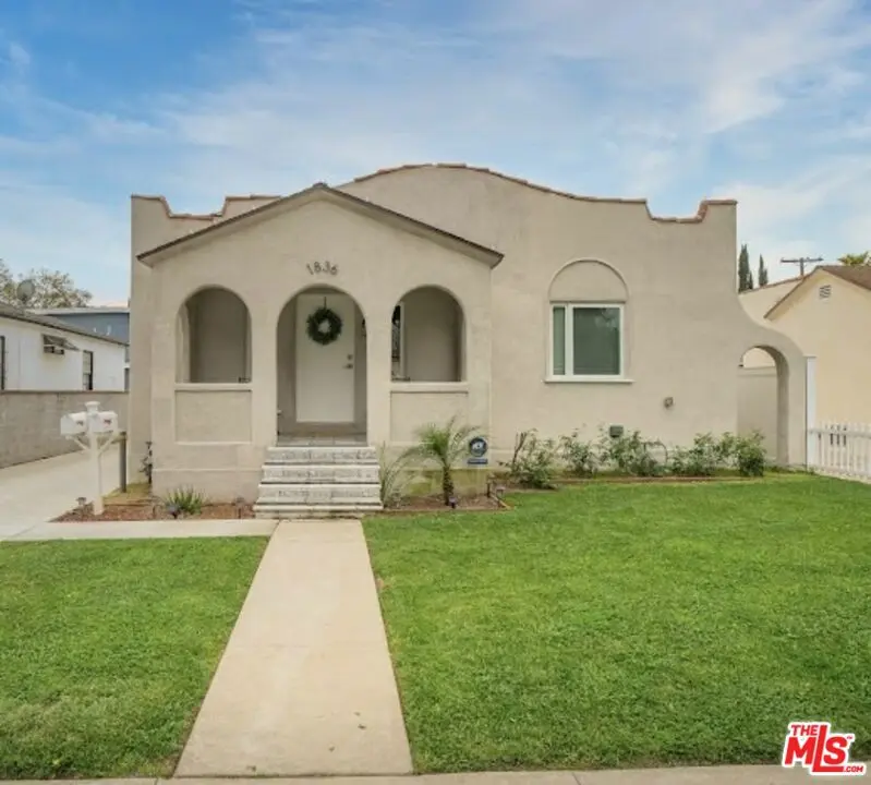 Residential Lease for rent at 1836 Lake Street, Glendale, Los Angeles County, CA featuring 2 beds and 2 baths