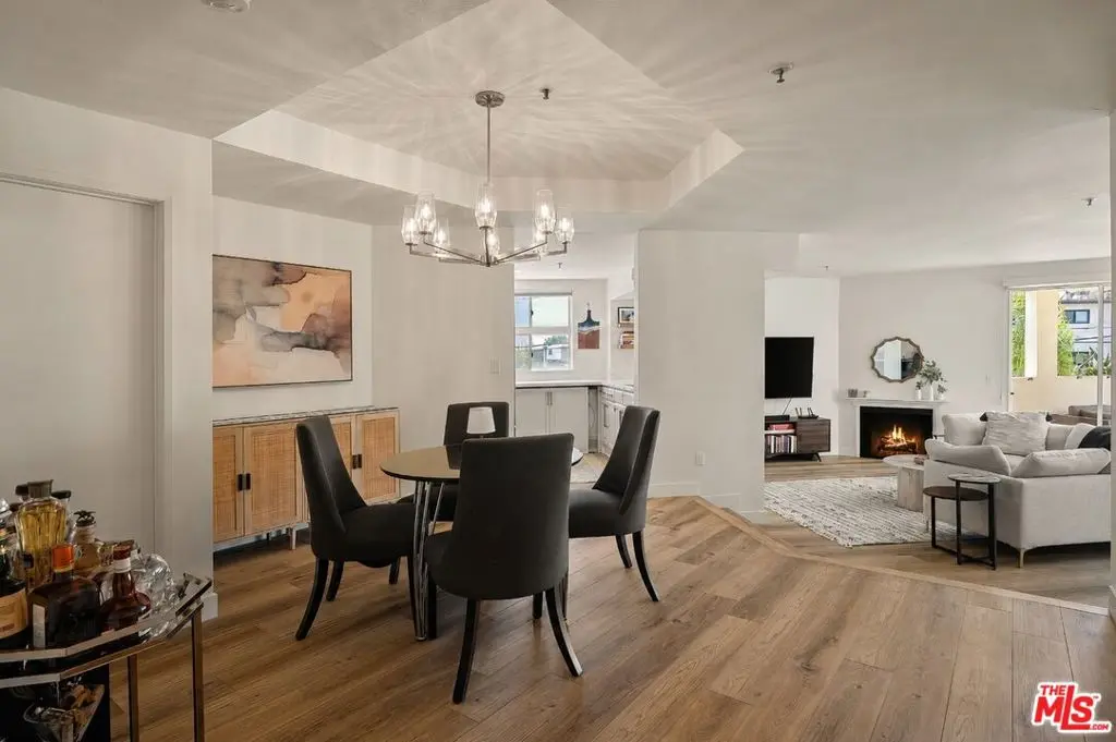 255 Main Street 101, Venice, CA — listing photo 1