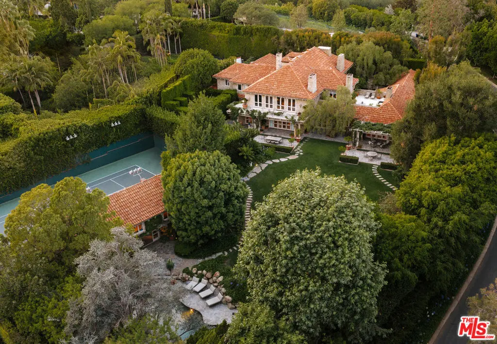 Single Family Residence for sale at 423 N Faring Road, Los Angeles, CA featuring 8 beds and 10 baths