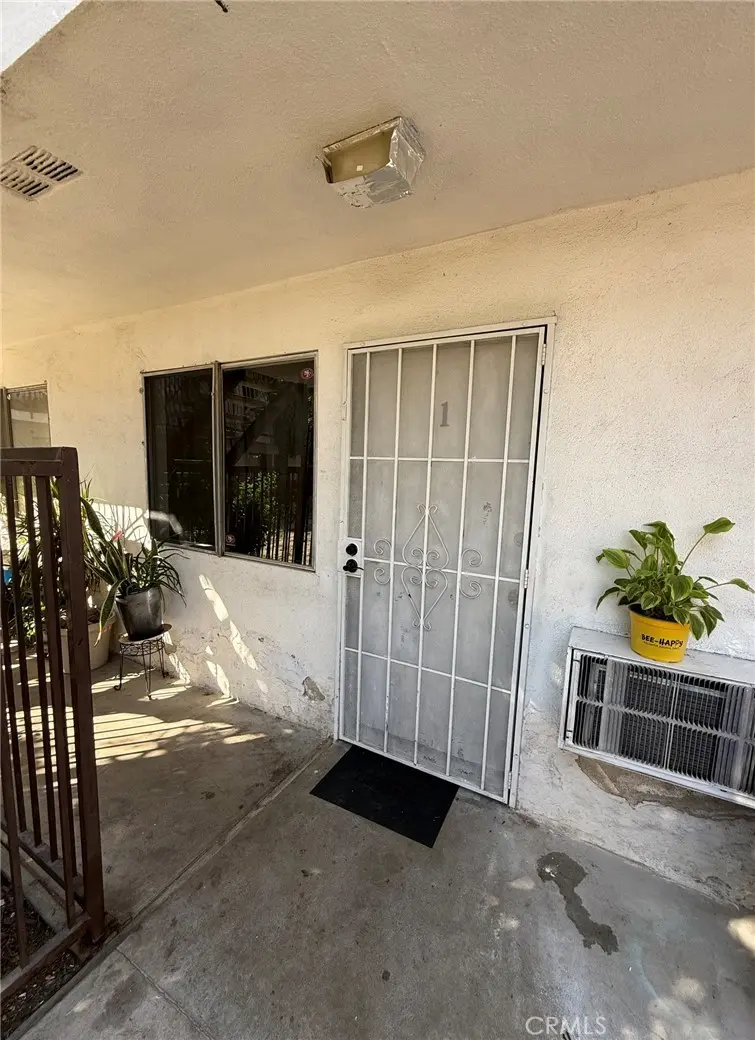 13040 Dronfield Ave 1, Sylmar, CA — listing photo 1