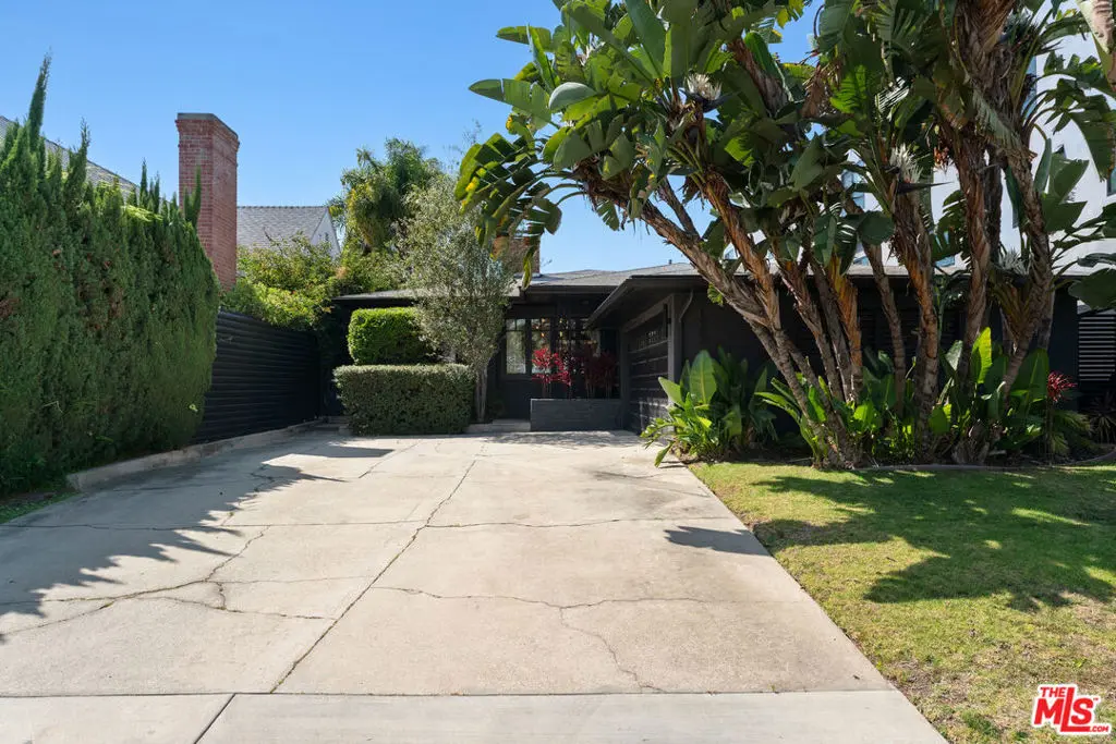 Single Family Residence for sale at 1903 Preuss Road, Los Angeles, CA featuring 3 beds and 2 baths