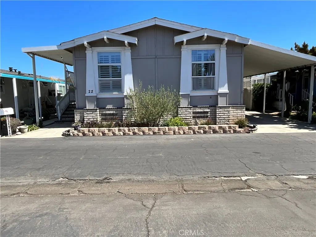 1750 Whittier Ave 22, Costa Mesa, CA — listing photo 1
