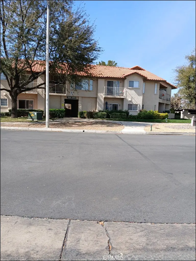 19149 Palo Verde, Apple Valley, CA — listing photo 1