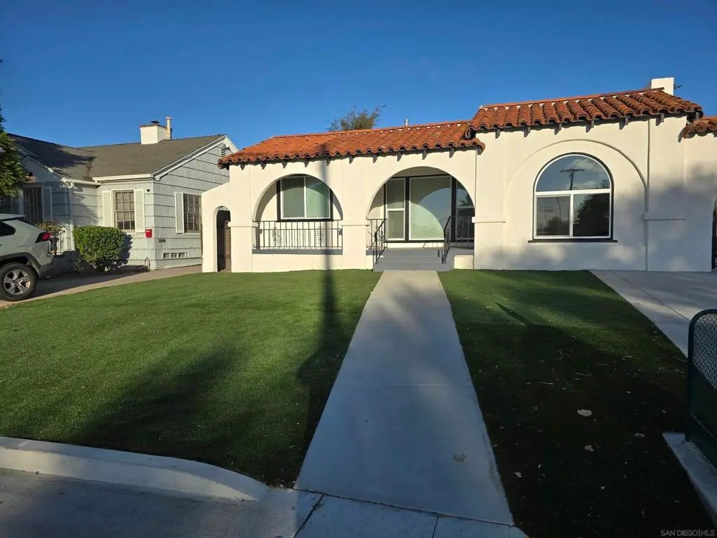 Single Family Residence for rent at 4527 Esther Street, San Diego, CA featuring 3 beds and 2 baths