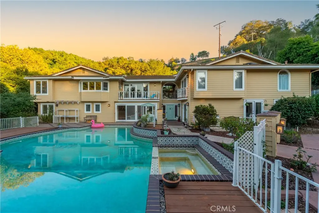 2923 Nuestra, Fallbrook, CA — listing photo 1