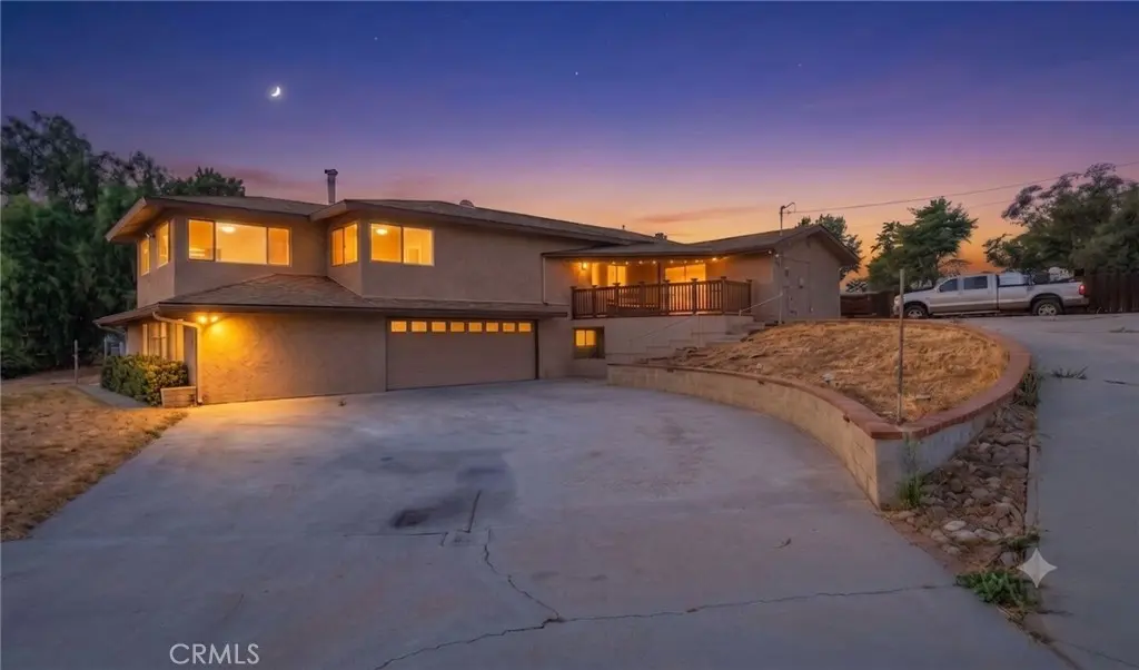 Single Family Residence for sale at 40330 Indian Tree St, Hemet, CA featuring 3 beds and 2 baths