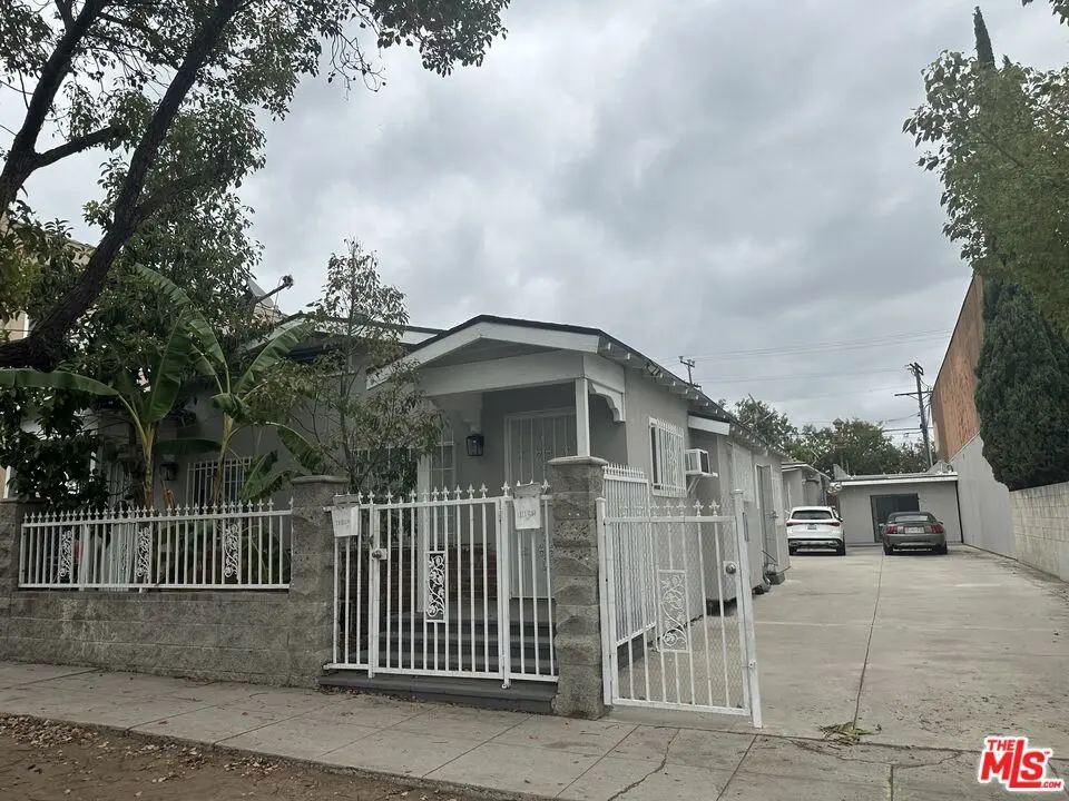 Single Family Residence for rent at 1116 N Ardmore Avenue, Los Angeles, CA featuring 2 beds and 1 bath