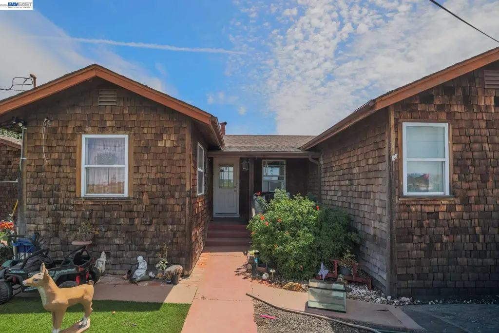 Single Family Residence for sale at 20 Kessler Ln, Oakley, CA featuring 3 beds and 1 bath