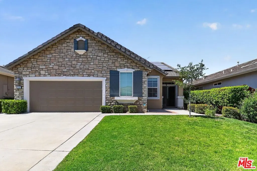 Single Family Residence for sale at 8240 Campbell Court, Hemet, CA featuring 2 beds and 2 baths