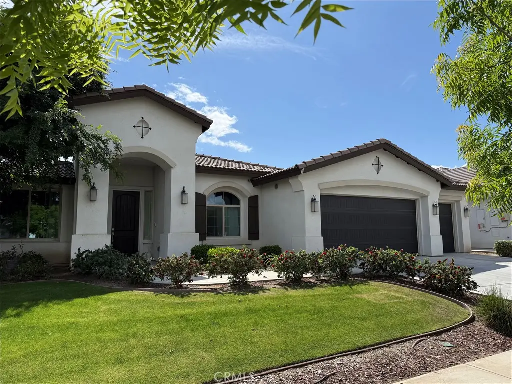11715 Caramella Circle, Bakersfield, CA — listing photo 1