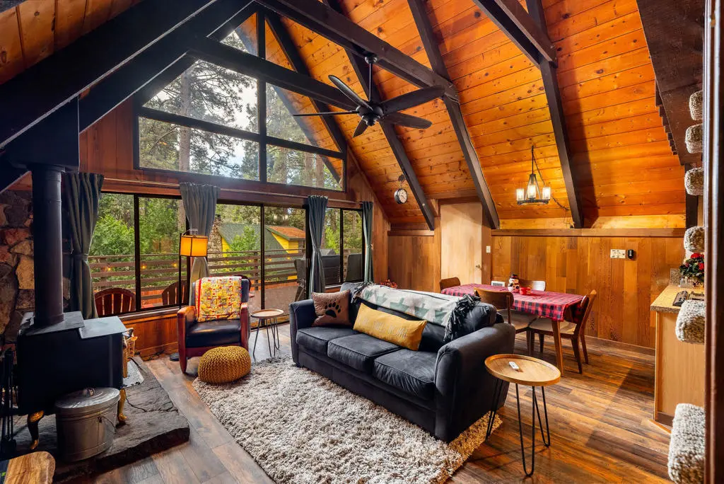 52515 Sunset Drive, Idyllwild, CA — listing photo 1