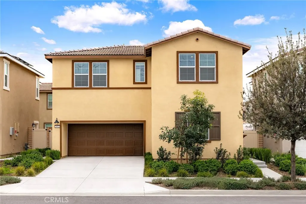 2972 E Calgary Street, Ontario, CA — listing photo 1