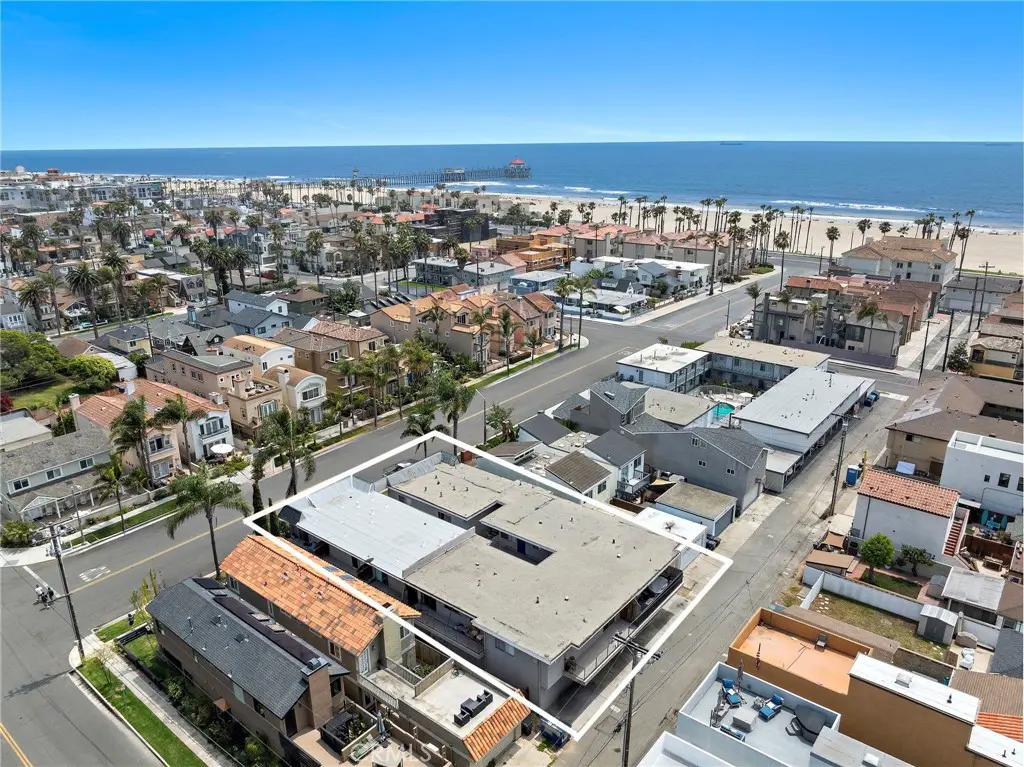 221 10th Street, Huntington Beach, CA — listing photo 1