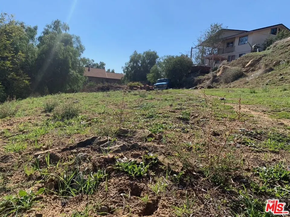 207 S La Gross Way, Chatsworth, CA — listing photo 1