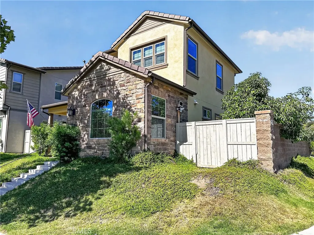 Single Family Residence for sale at 21503 Trail Ridge, Escondido, CA featuring 4 beds and 4 baths
