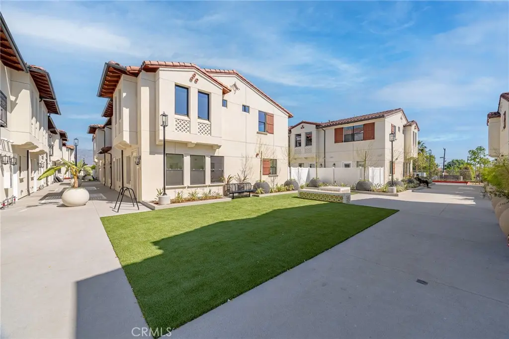 Residential Lease for rent at 130 N N New Ave 2, Monterey Park, Los Angeles County, CA featuring 2 beds and 3 baths