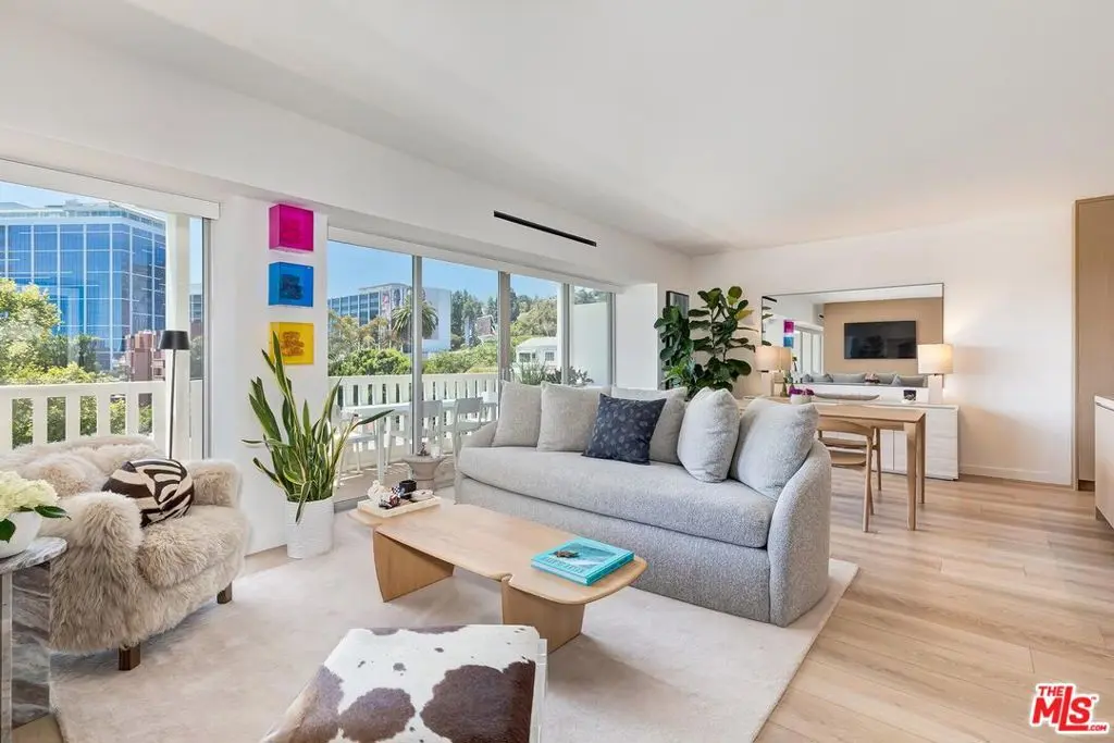 Condominium for sale at 999 N Doheny Drive 601, West Hollywood, CA featuring 1 bed and 1 bath