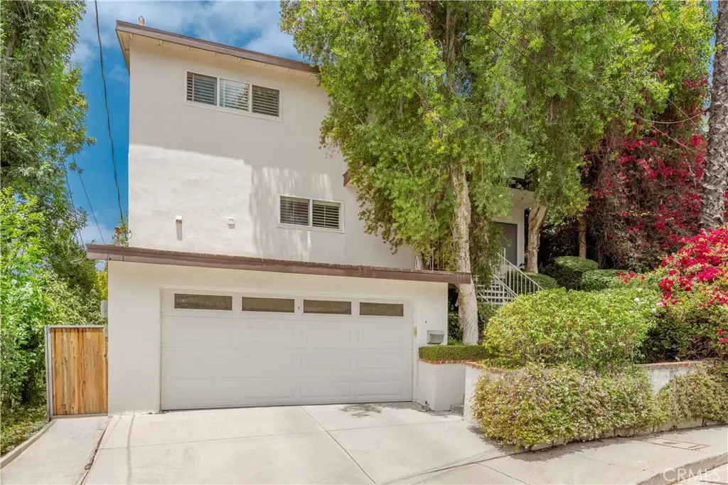 21809 Martinez, Woodland Hills, CA — listing photo 1