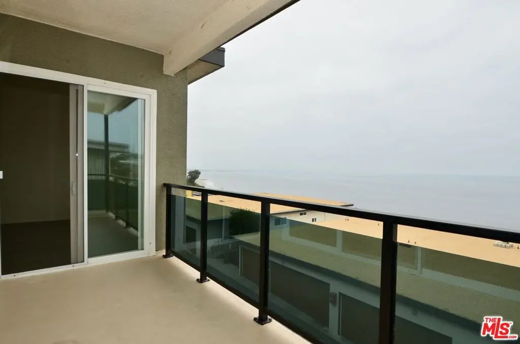 Residential Lease for rent at 18069 Coastline Drive 10, Malibu, Los Angeles County, CA featuring 16 beds and 16 baths