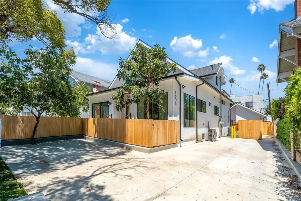 Condominium for sale at 1606 1/2 N Kingsley, Los Angeles, CA featuring 3 beds and 3 baths