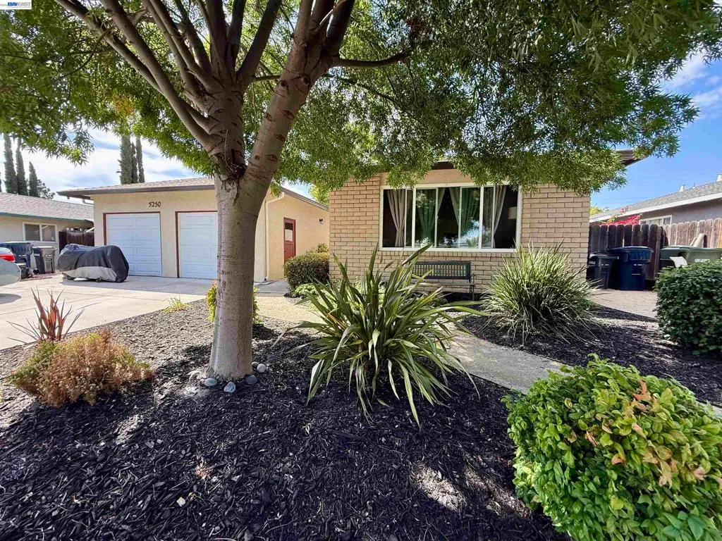 Duplex for sale at 5252 & 5250 Norma Way, Livermore, CA
