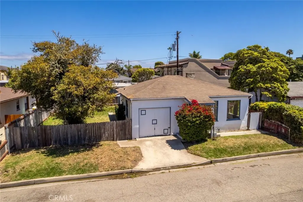 Single Family Residence for sale at 351 Esparto, Pismo Beach, CA featuring 2 beds and 1 bath