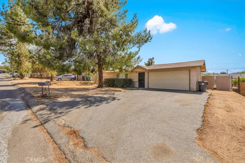 7590 Cibola Trail, Yucca Valley, CA — listing photo 1