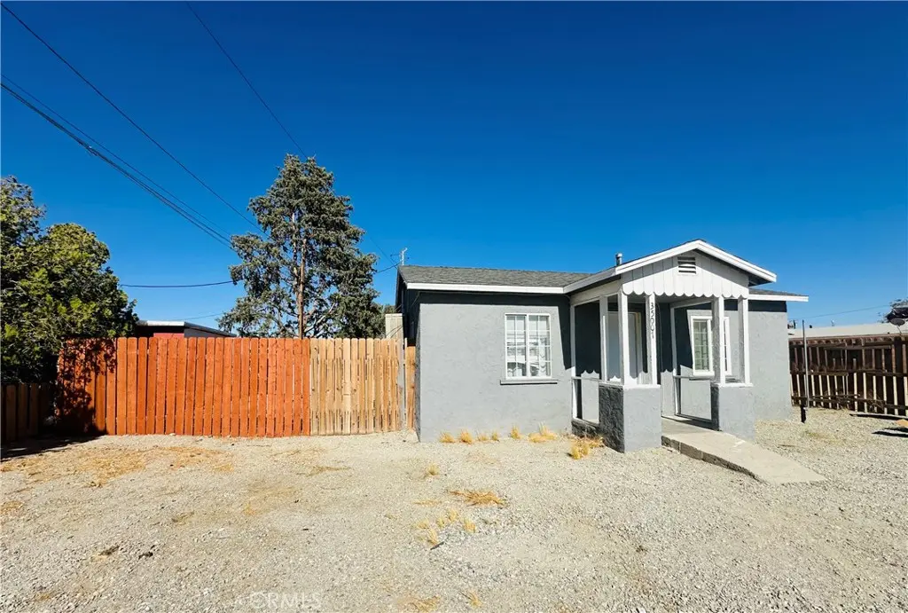 35007 Cedar, Barstow, CA — listing photo 1