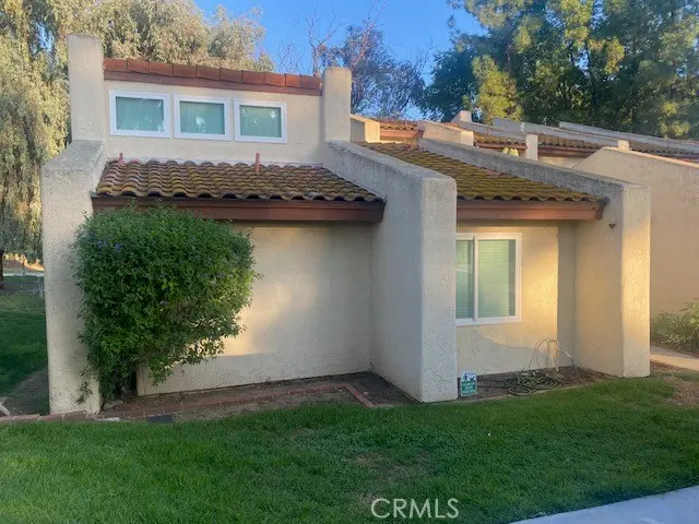 Residential Lease for rent at 38940 Paseo De Oro, Murrieta, Riverside County, CA featuring 2 beds and 2 baths