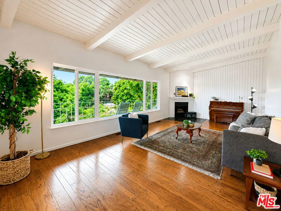 Single Family Residence for sale at 3543 Lavell Drive, Los Angeles, CA featuring 3 beds and 3 baths
