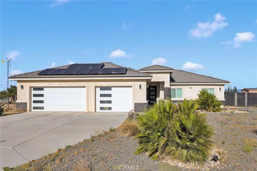 9831 Buttemere, Phelan, CA — listing photo 1